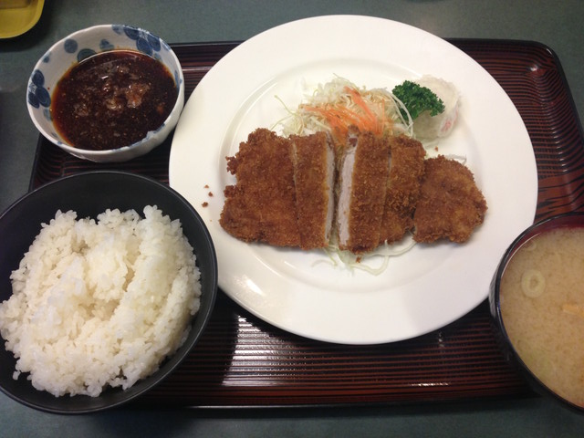 トンカツランチ