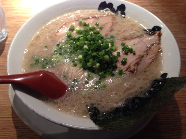 とんこつラーメン