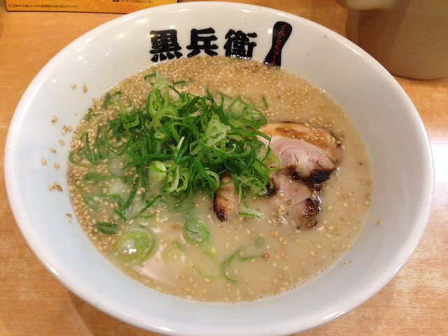 くろ・とんラーメン
