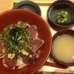 かつおのたたき丼